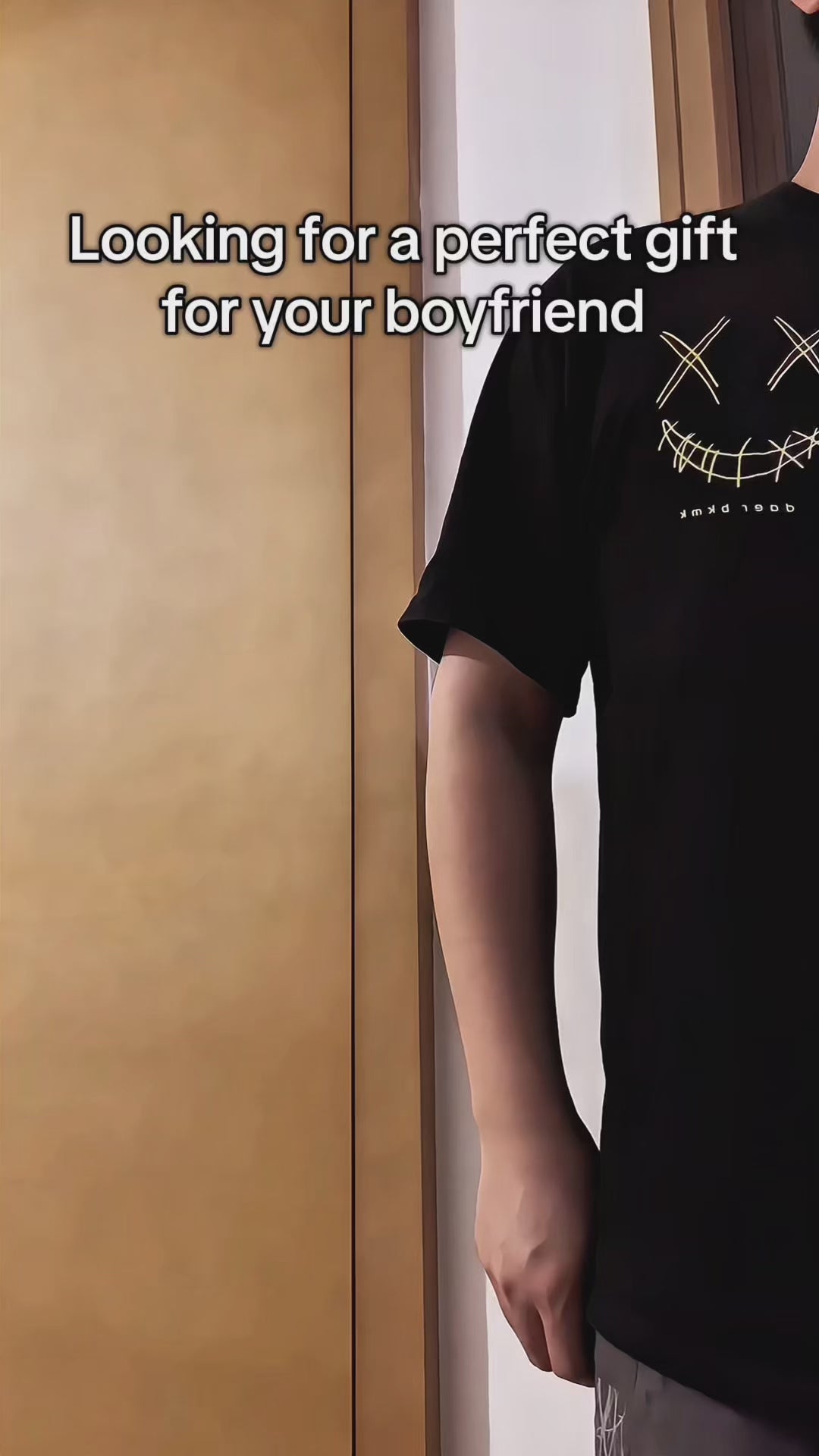 The Viral Spark Blade video